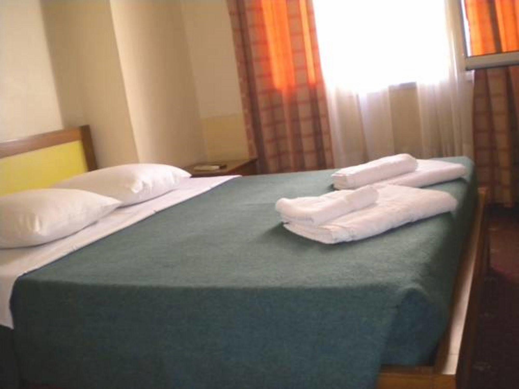 Athens Moka Hotel Екстериор снимка