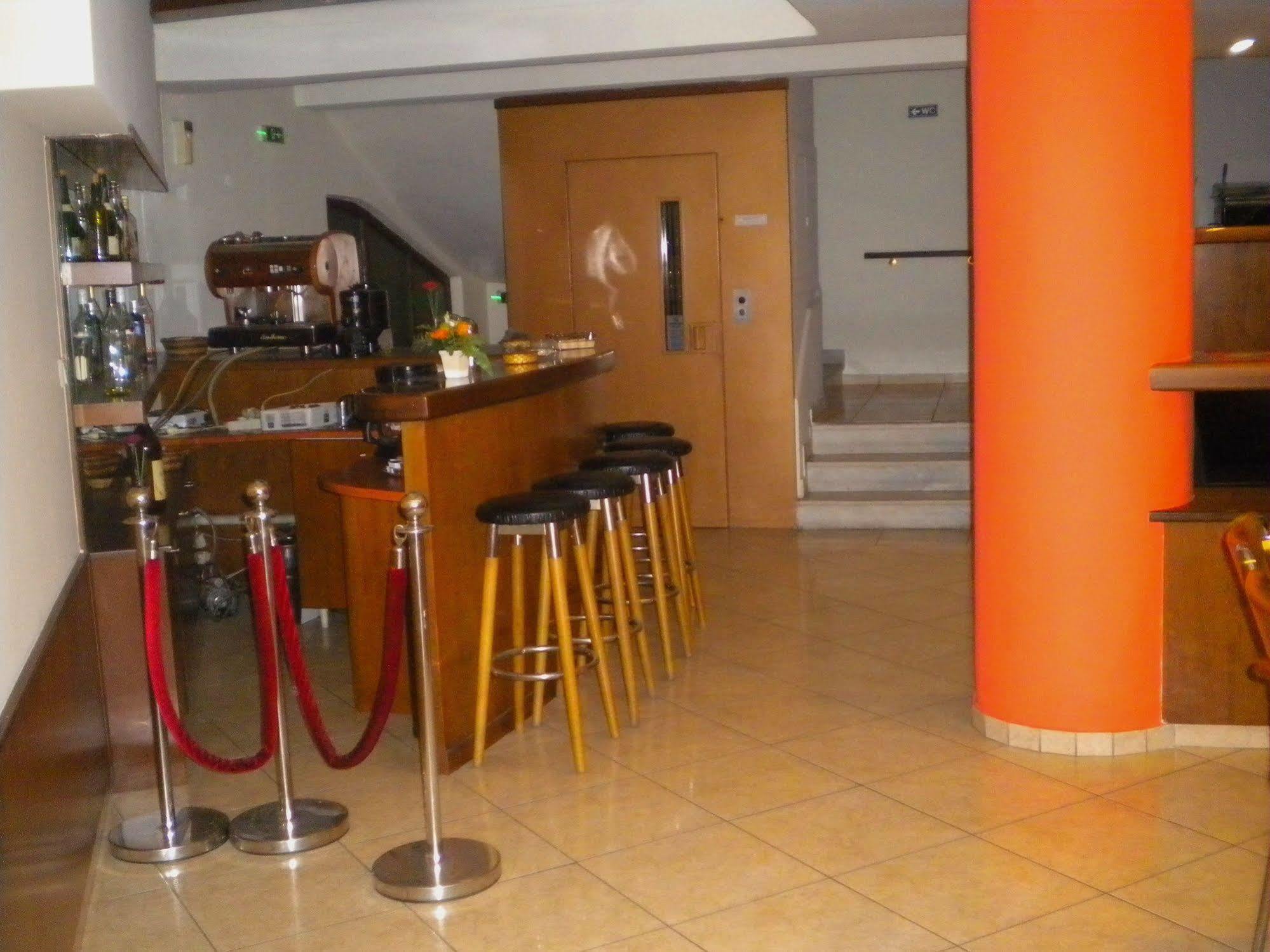 Athens Moka Hotel Екстериор снимка