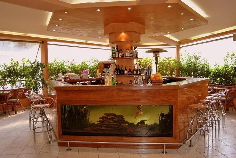 Athens Moka Hotel Екстериор снимка